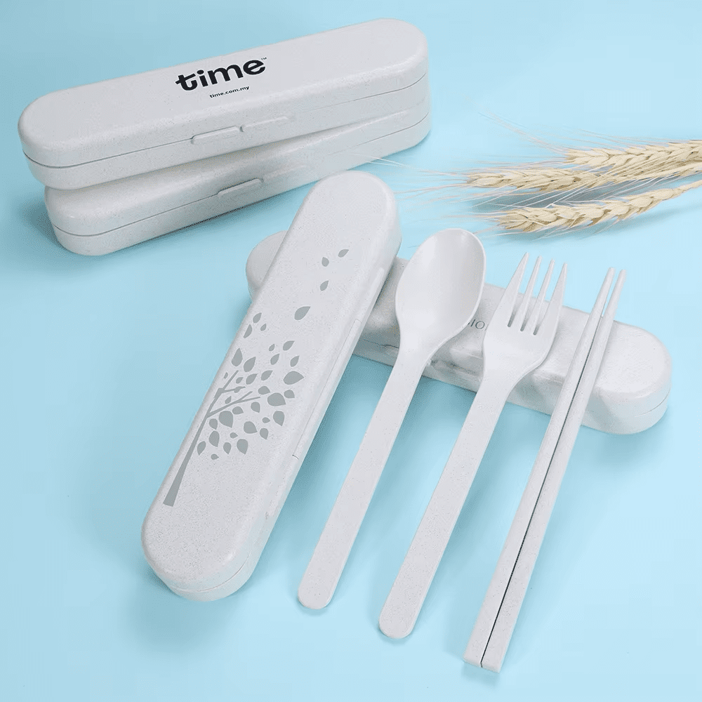 Complete collection of 24 pieces eco-friendly wheat straw tableware set in pastel colors